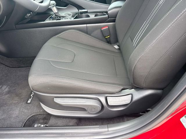 New 2026 Hyundai Elantra SEL Sport Premium w/ Cargo Package FWD image 21