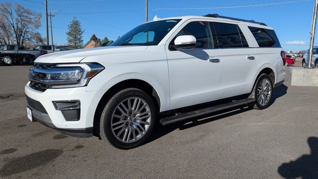Used 2024 Ford Expedition Max Limited image 3