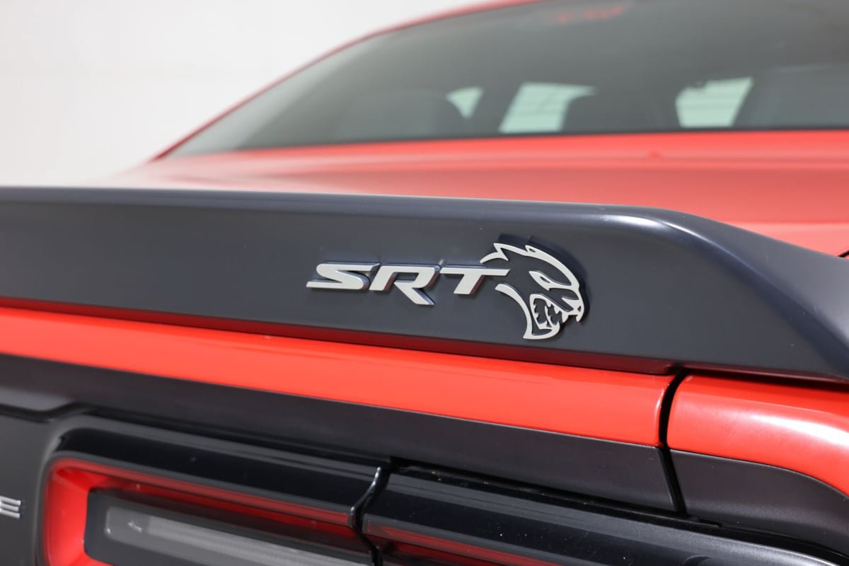Used 2021 Dodge Challenger SRT Hellcat w/ Plus Package RWD image 16