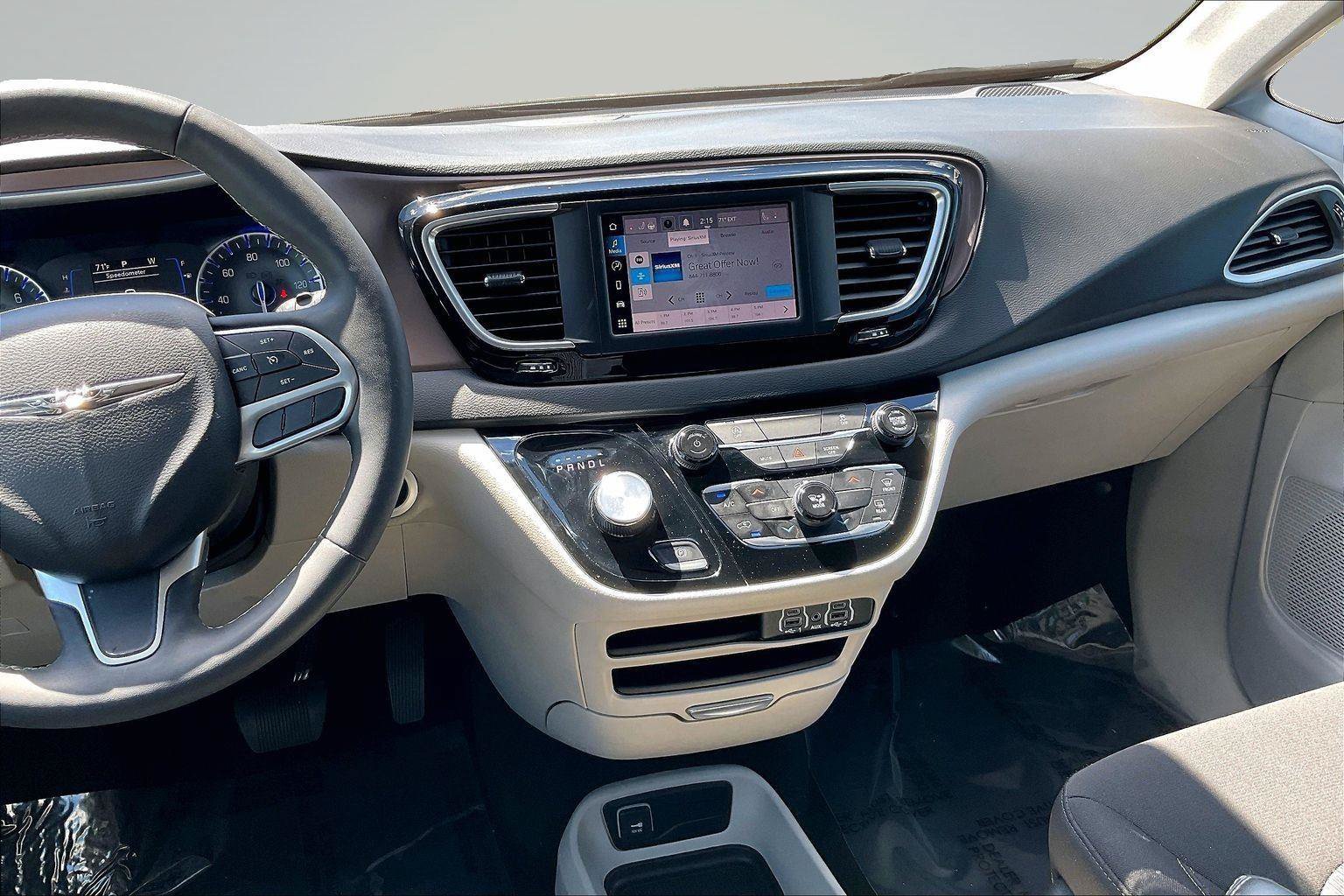 Used 2024 Chrysler Voyager LX FWD image 7