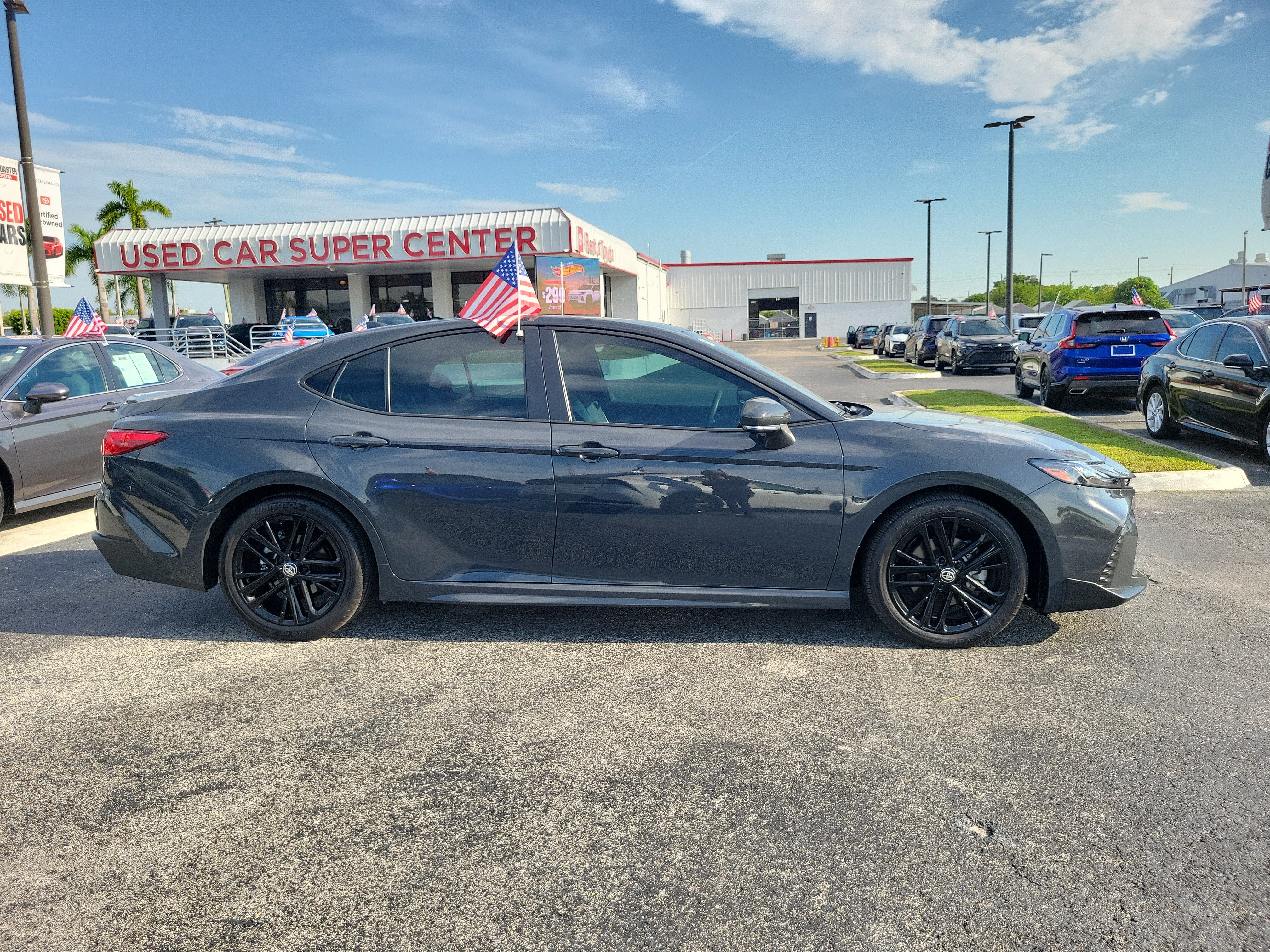 Used 2026 Toyota Camry SE FWD image 13