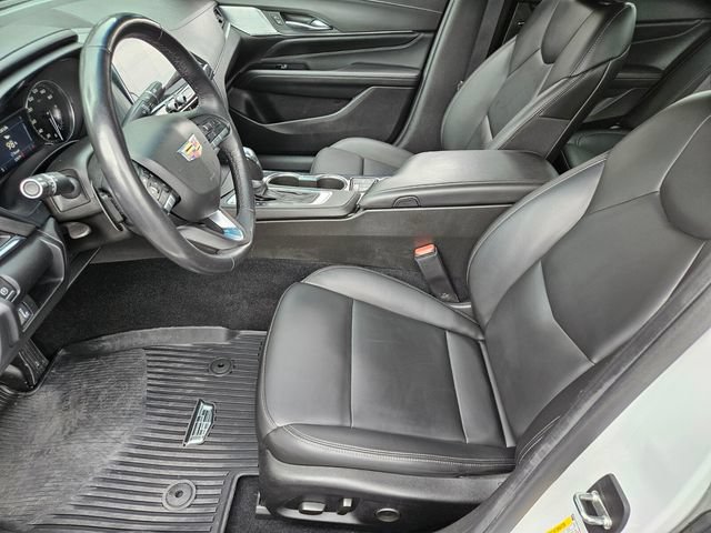Used 2024 Cadillac CT4 Luxury w/ LPO, ONYX Package RWD image 7