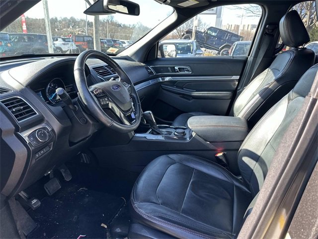 Used 2018 Ford Explorer Sport w/ Equipment Group 401A image 4