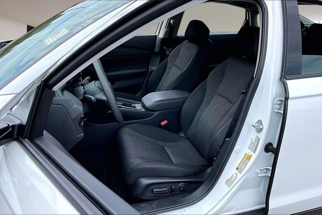 Certified 2024 Honda Accord EX image 18