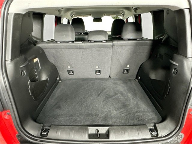 Used 2023 Jeep Renegade Trailhawk image 31