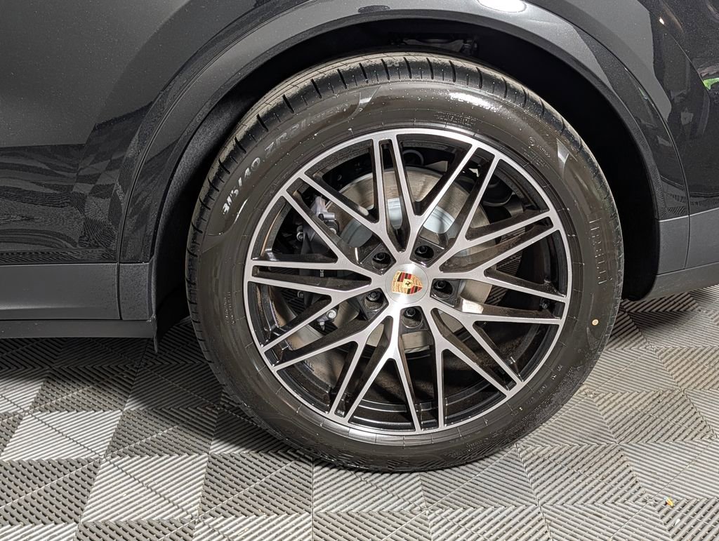 New 2026 Porsche Cayenne AWD/4WD image 12