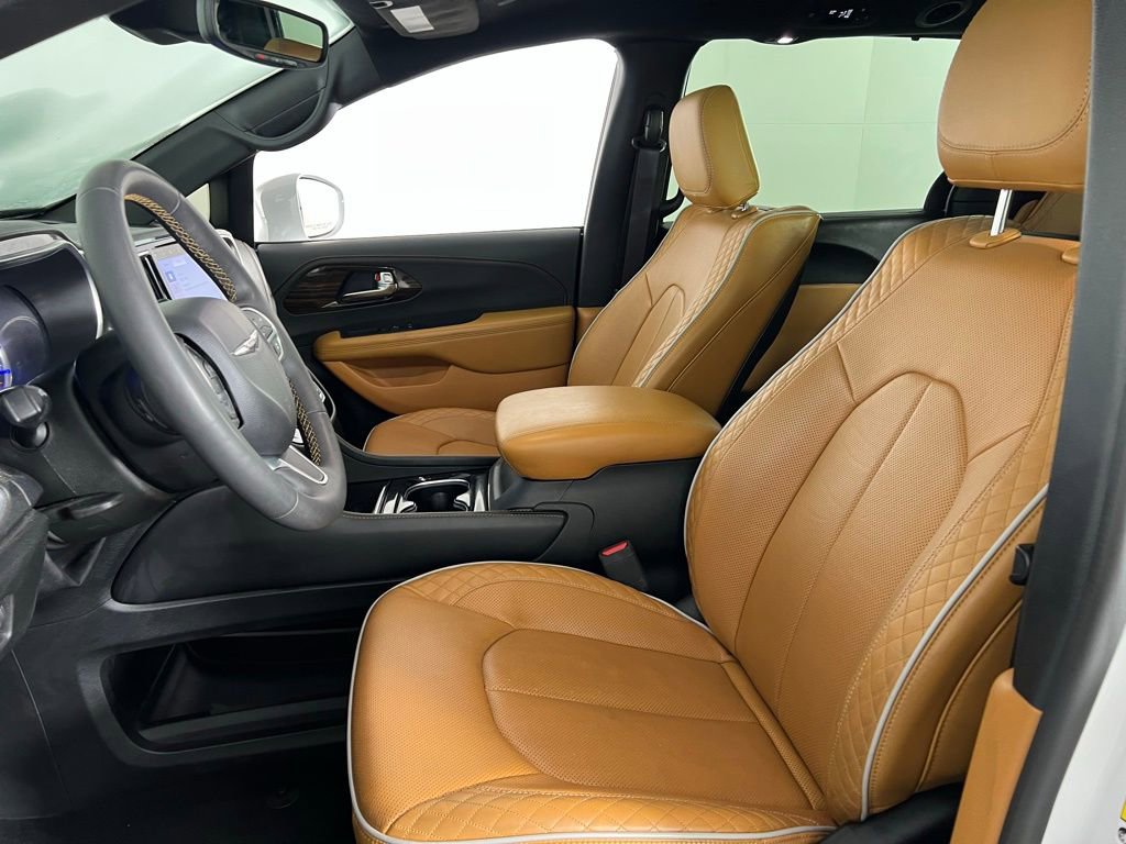 Used 2022 Chrysler Pacifica Pinnacle image 24