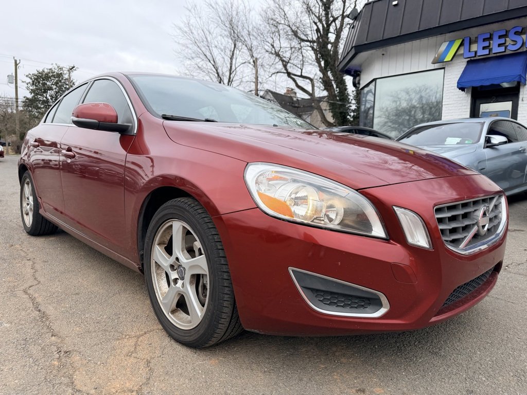 Used 2012 Volvo S60 T5 image 1