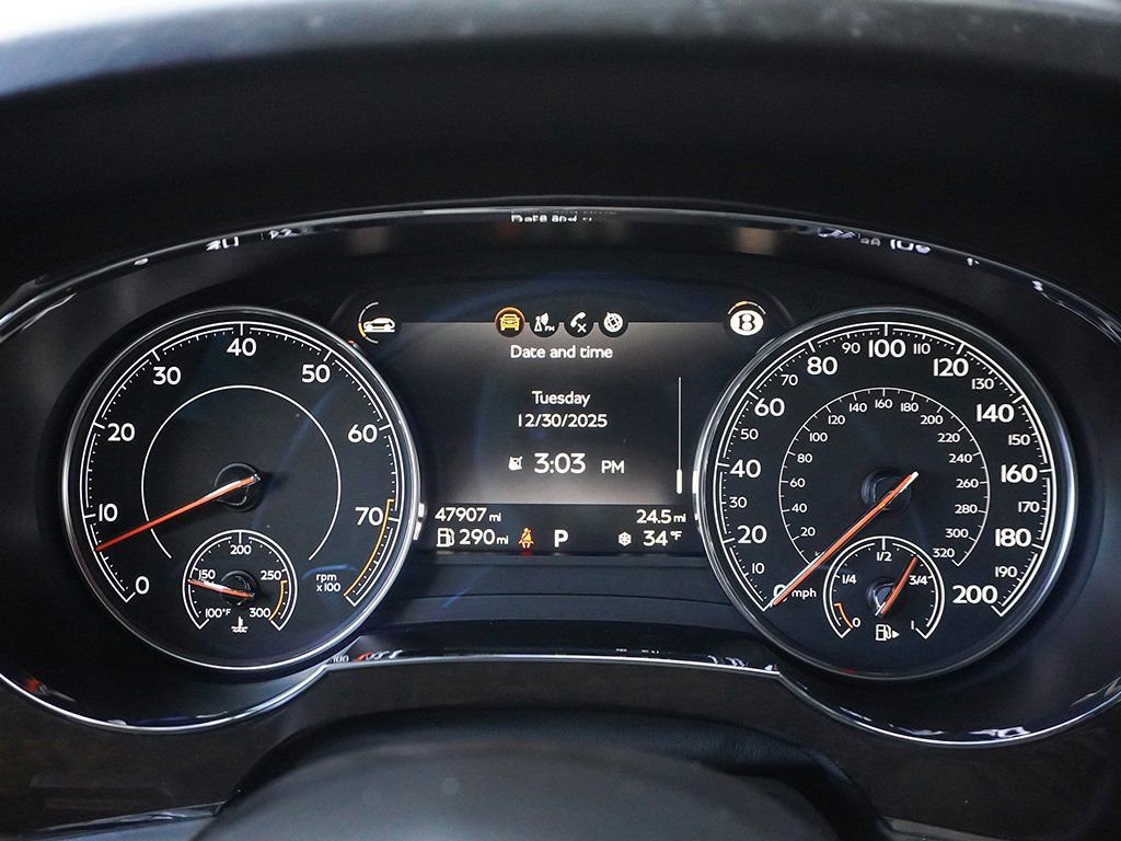 Used 2019 Bentley Bentayga AWD/4WD image 57