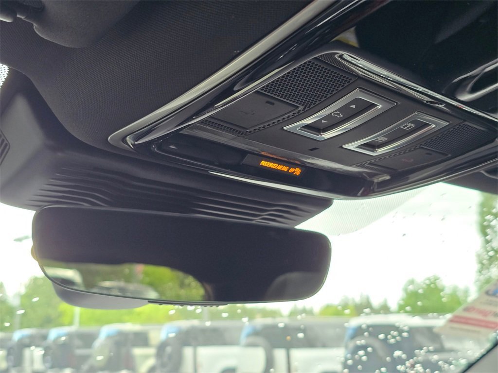 New 2026 Land Rover Range Rover Velar Dynamic SE image 16