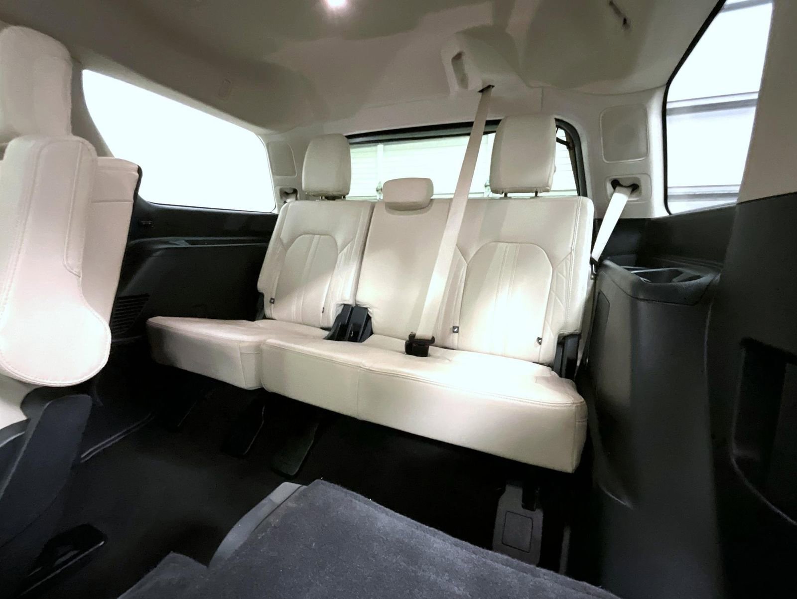 Used 2024 Ford Expedition Platinum image 21
