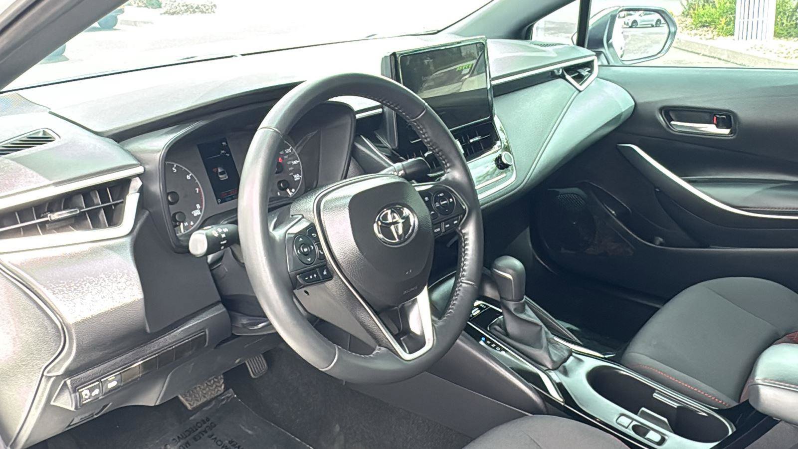 Used 2025 Toyota Corolla SE image 22