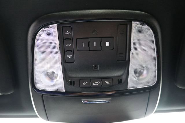 Used 2025 Dodge Durango R/T AWD/4WD image 36