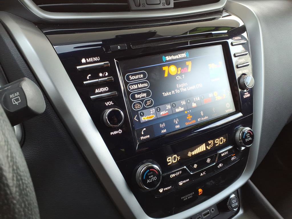 Used 2022 Nissan Murano SV w/ SV Midnight Edition Package image 17