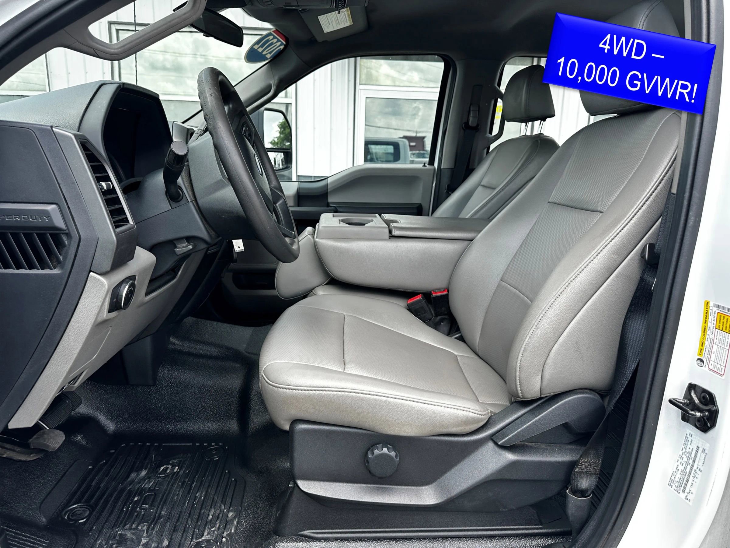 Used 2022 Ford F250 XL w/ Power Equipment Group image 4