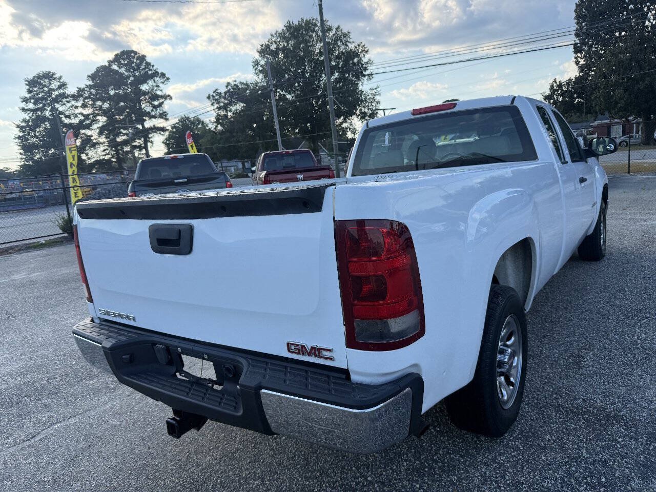 Used 2007 GMC Sierra 1500 W/T RWD image 17