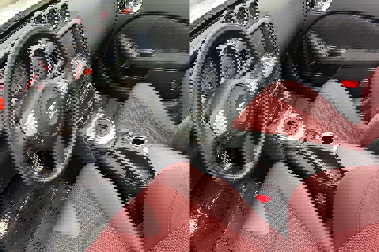 Used 2015 Nissan 370Z Touring Sport image 11