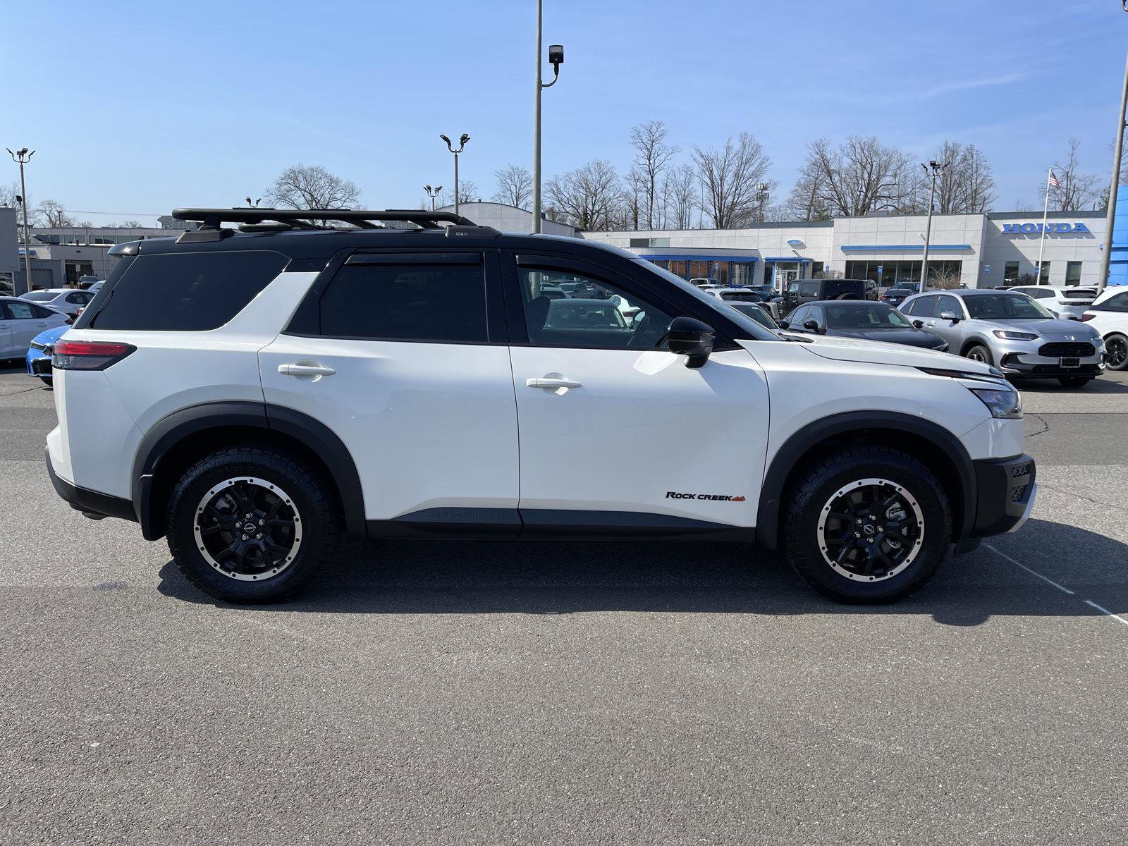Used 2024 Nissan Pathfinder Rock Creek image 22