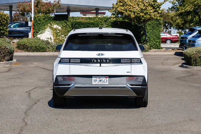Certified 2024 Hyundai Ioniq 5 SEL AWD/4WD image 4