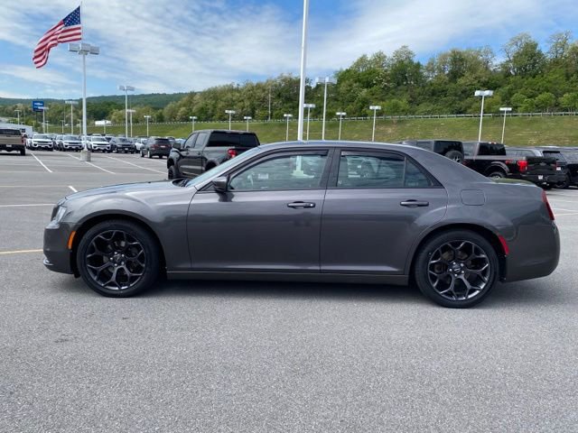 Used 2019 Chrysler 300 S RWD image 2