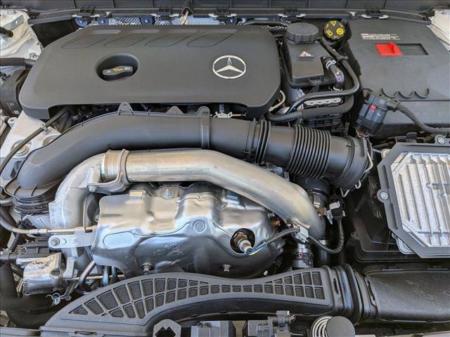 New 2026 Mercedes-Benz GLB 250 image 15