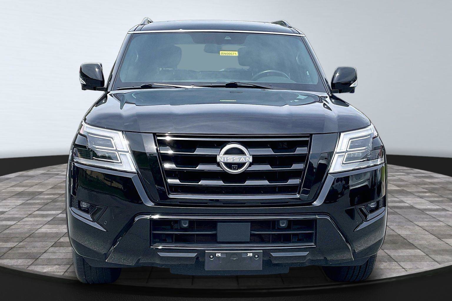 Certified 2023 Nissan Armada SL w/ Midnight Edition Package AWD/4WD image 2