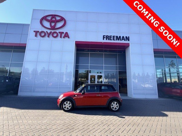 Used 2010 MINI Cooper Hardtop image 1