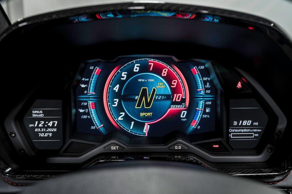 Used 2018 Lamborghini Aventador S image 16