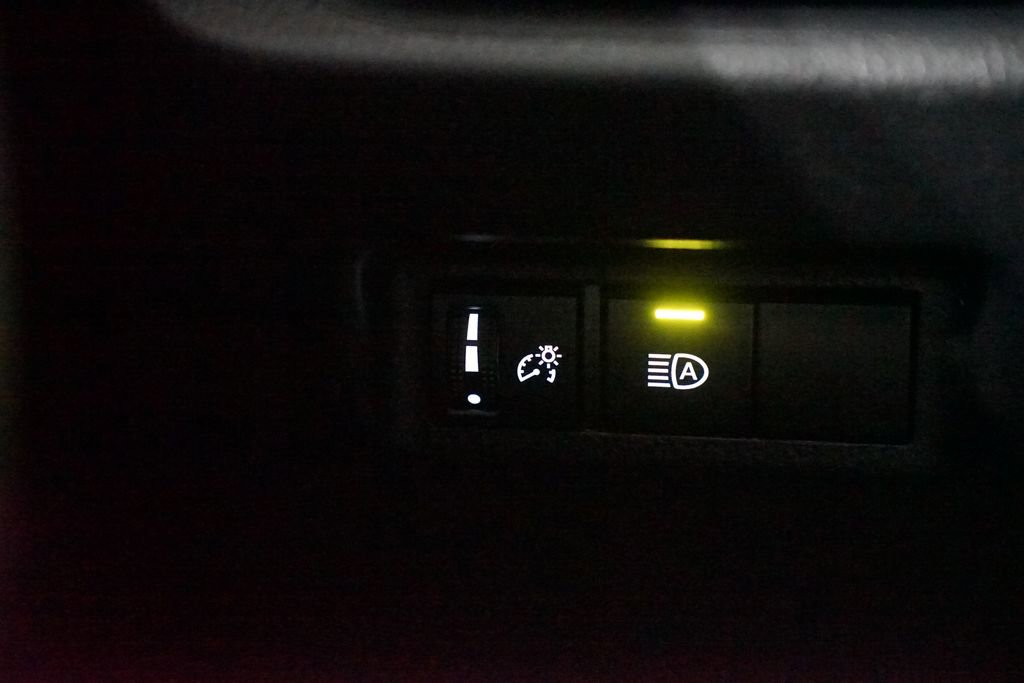 Certified 2025 Toyota RAV4 LE image 23