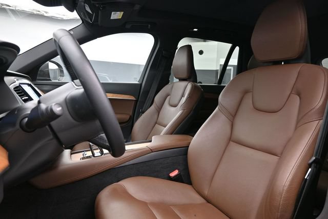 Used 2023 Volvo XC90 B6 Plus w/ Protection Package Premier AWD/4WD image 10