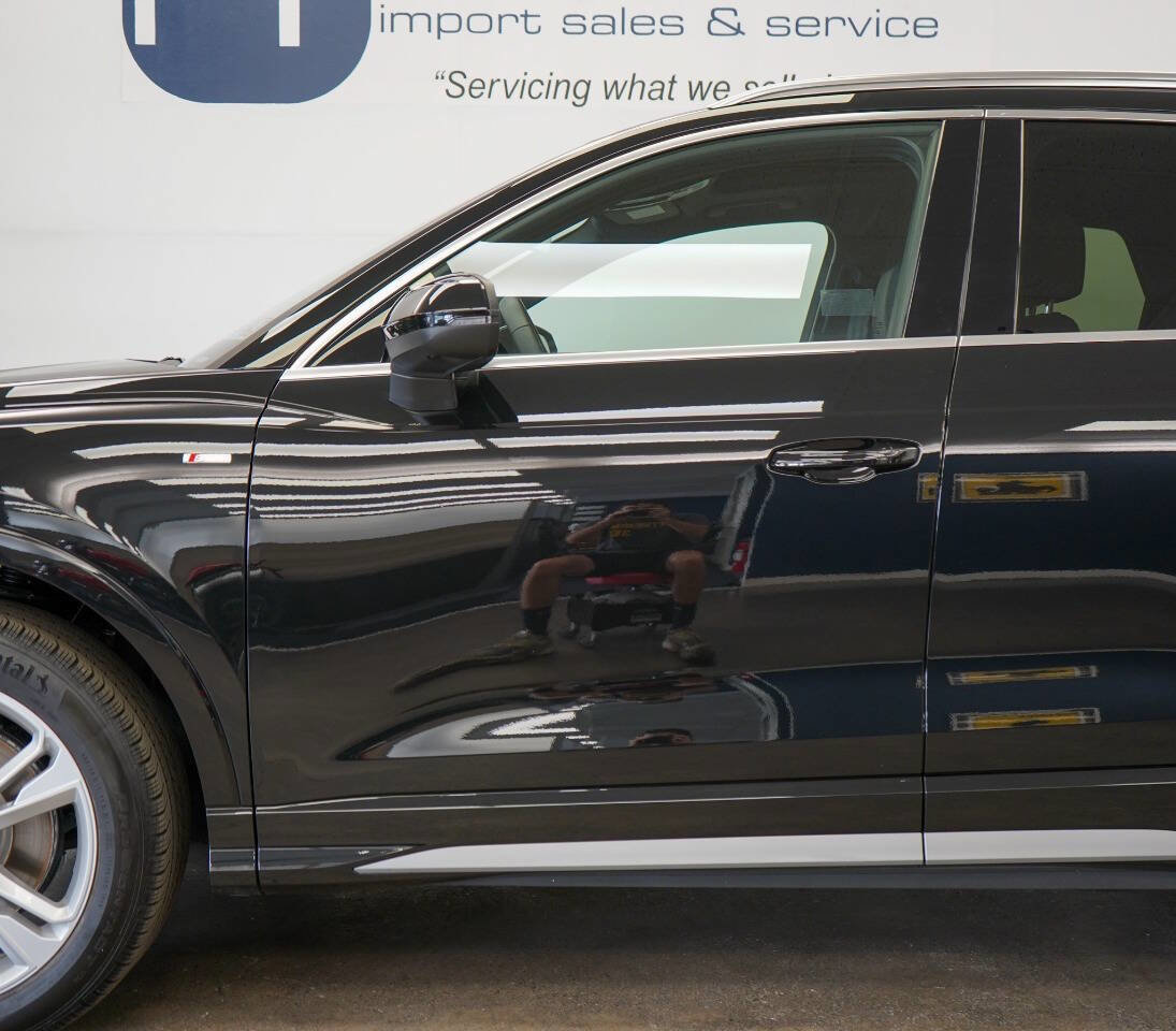 Used 2024 Audi Q3 2.0T Premium Plus w/ Premium Plus Package image 9