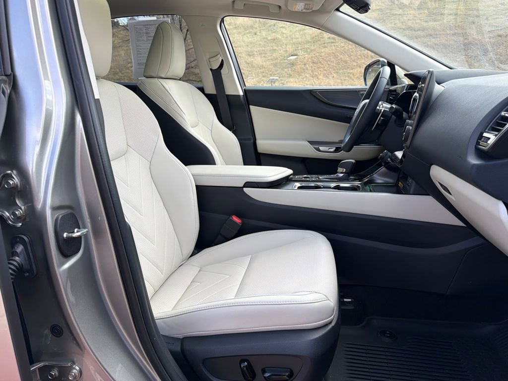 Used 2026 Lexus NX 450h+ AWD w/ Accessory Package (2T) image 31