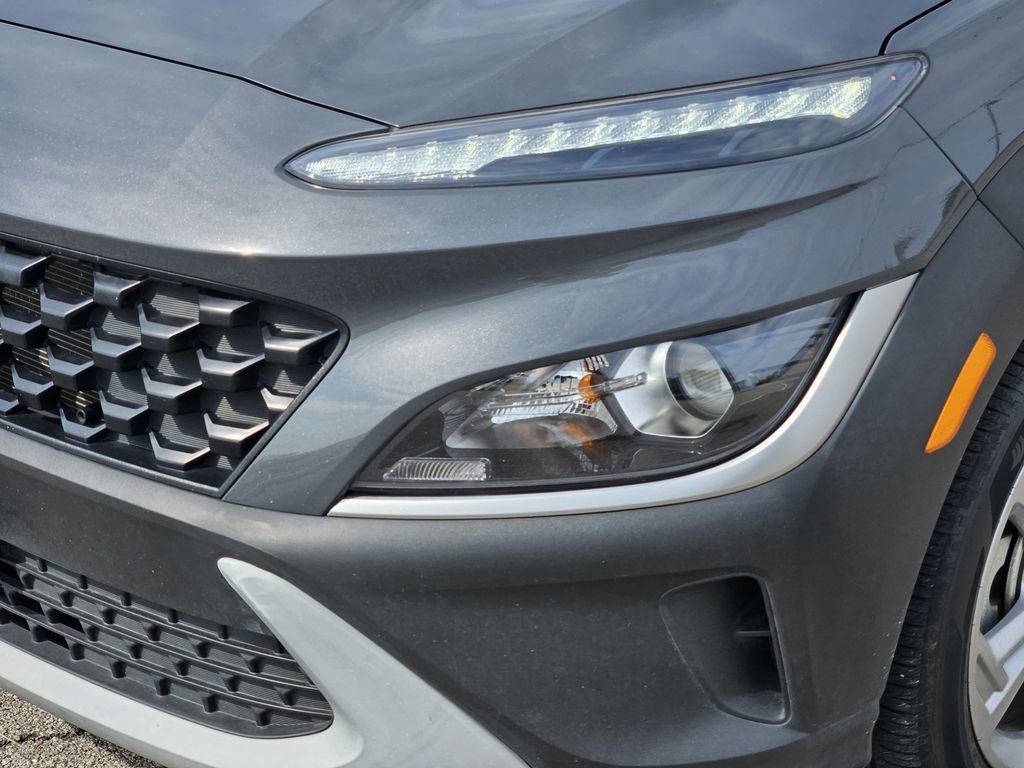 Used 2023 Hyundai Kona SEL FWD image 5