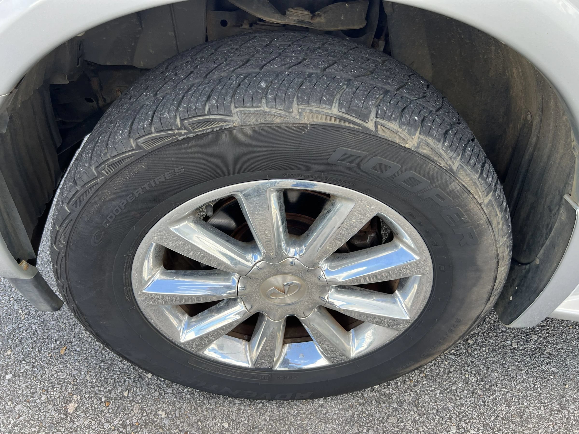 Used 2010 INFINITI QX56 4WD w/ Technology Pkg image 25