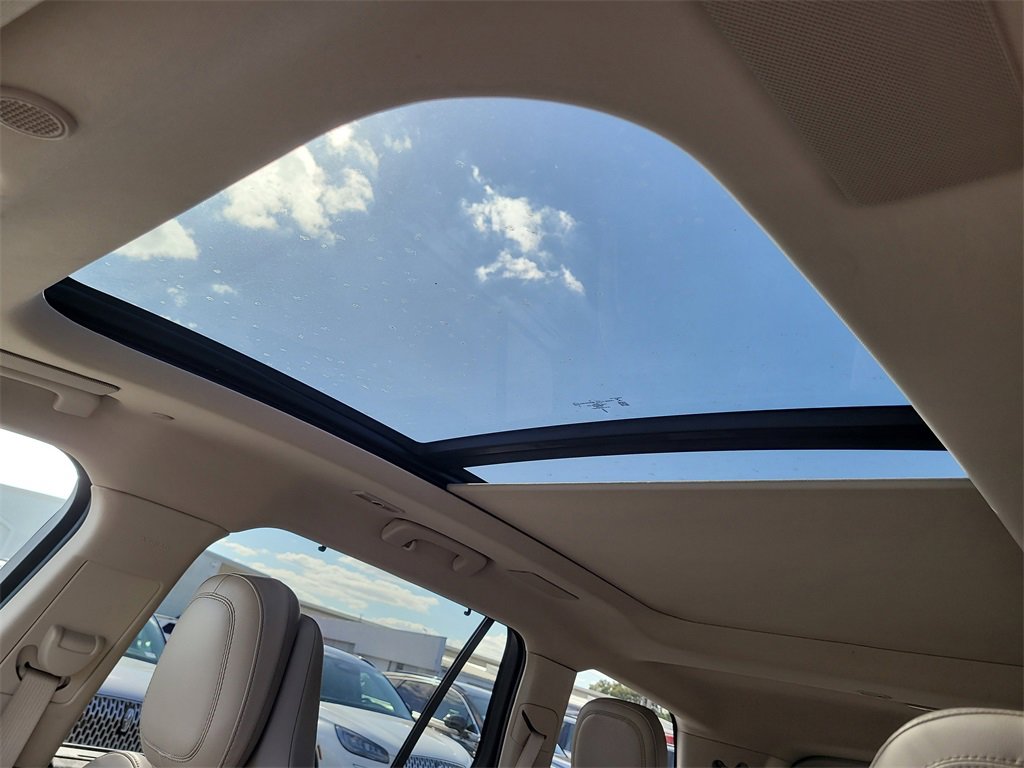 Certified 2021 Lincoln Aviator Grand Touring w/ Equipment Group 302A image 18