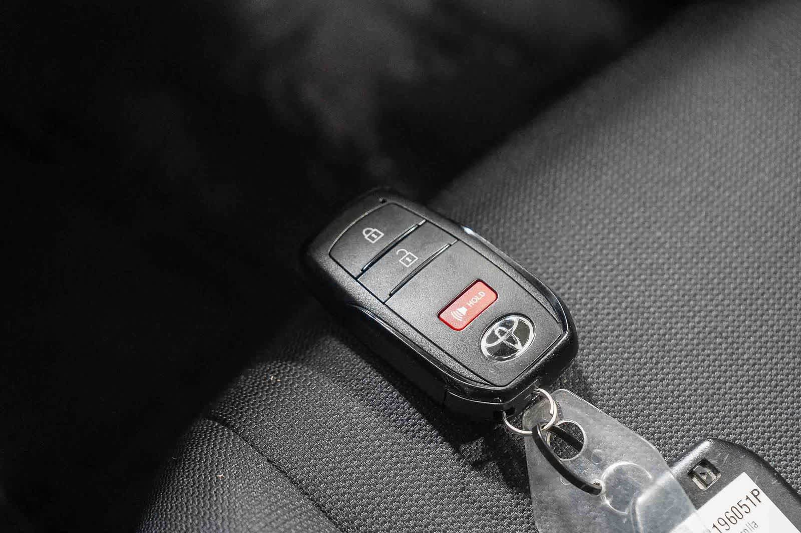Certified 2023 Toyota Corolla SE image 29