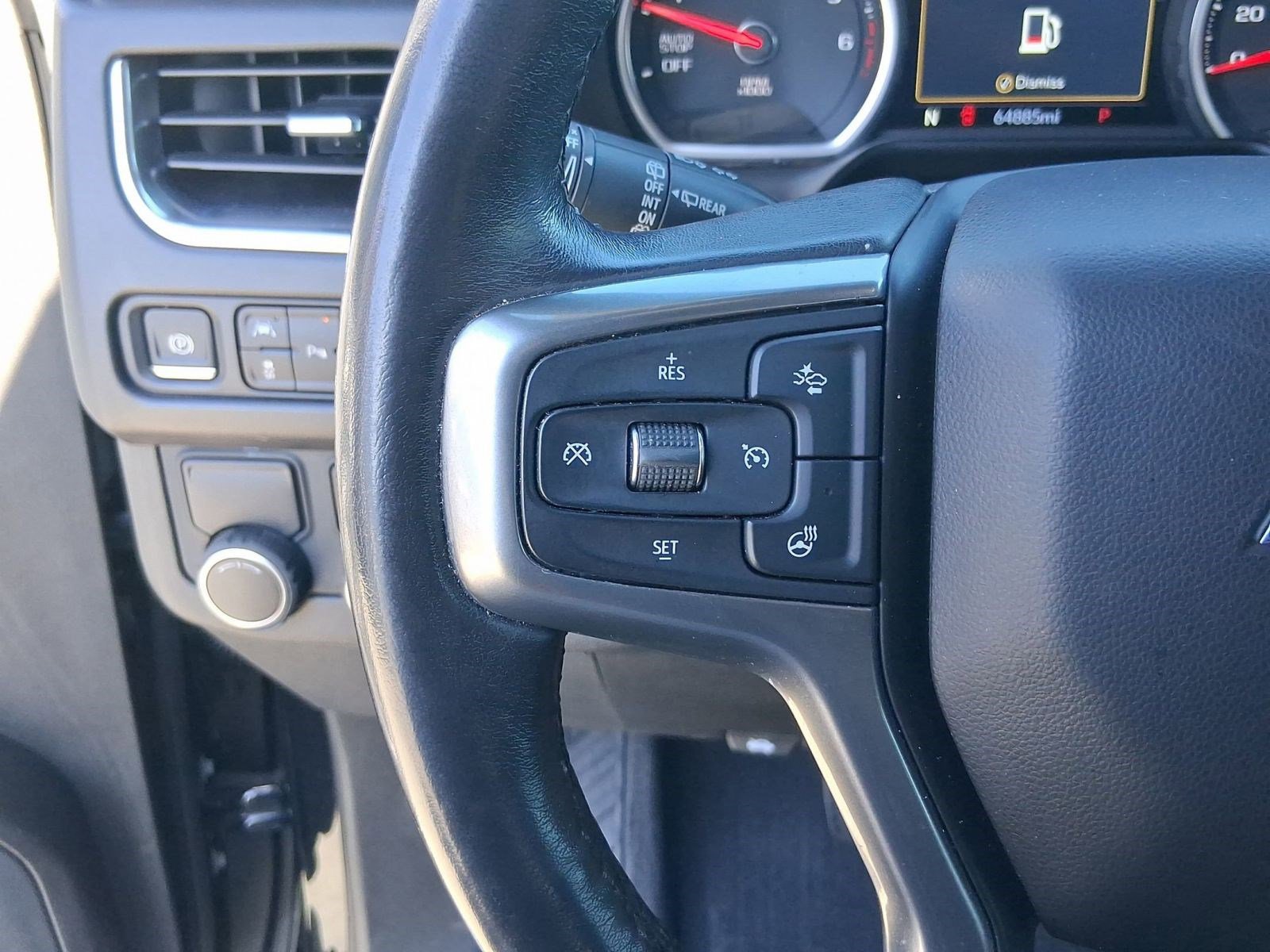 Used 2021 Chevrolet Tahoe Premier w/ Premium Package image 16