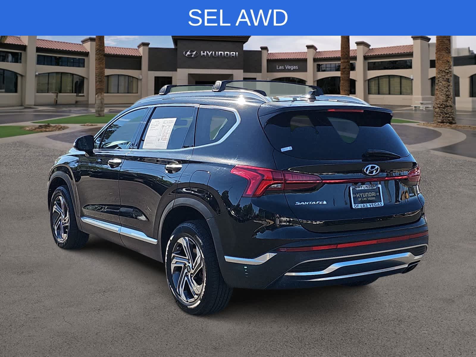 Used 2022 Hyundai Santa Fe SEL w/ Convenience + Premium Package AWD/4WD image 2