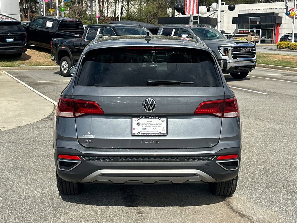 Used 2024 Volkswagen Taos SE image 6