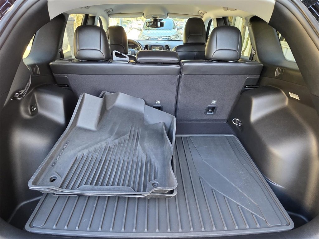 Used 2021 Jeep Cherokee Latitude Plus image 13