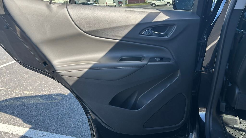Used 2024 Chevrolet Equinox Premier w/ LPO, Floor Liner Package image 17