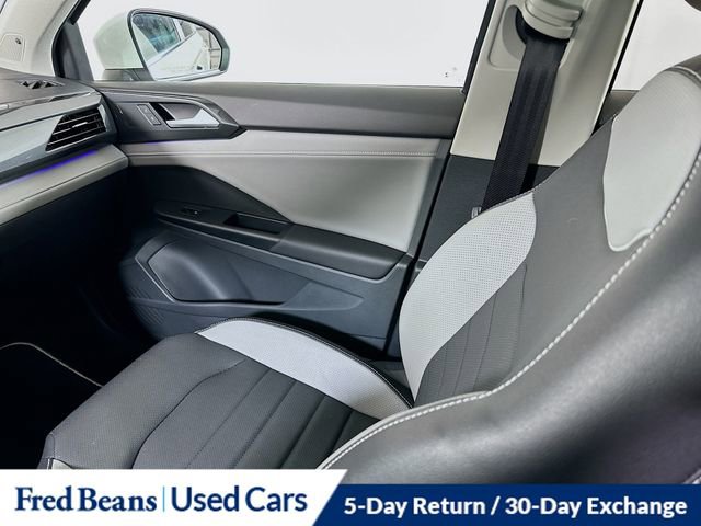 Used 2023 Volkswagen Taos SEL AWD/4WD image 26