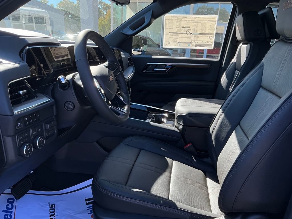 New 2026 Chevrolet Suburban High Country image 9