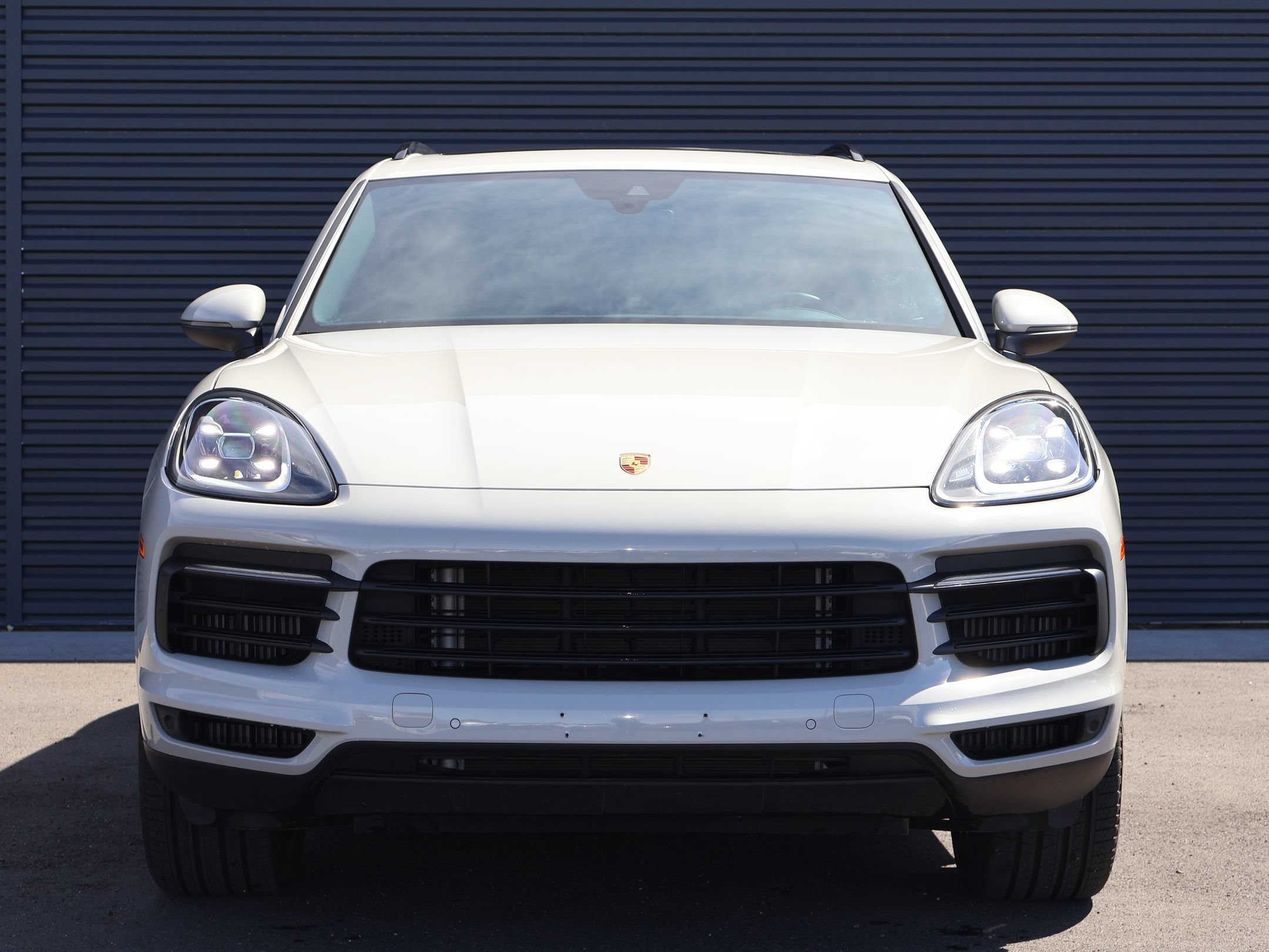 Used 2022 Porsche Cayenne AWD/4WD image 6