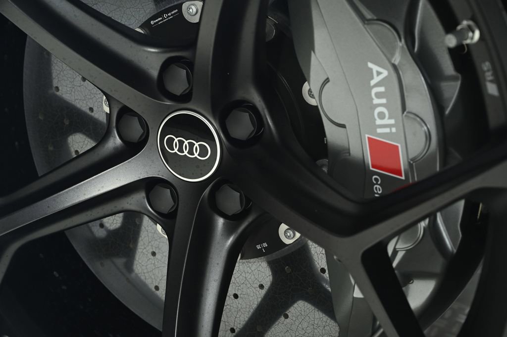 New 2025 Audi RS Q8 performance image 23