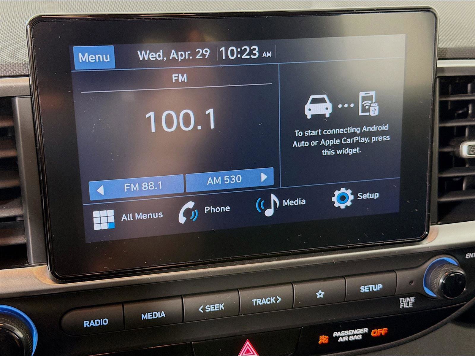 Used 2025 Hyundai Venue SEL FWD image 15