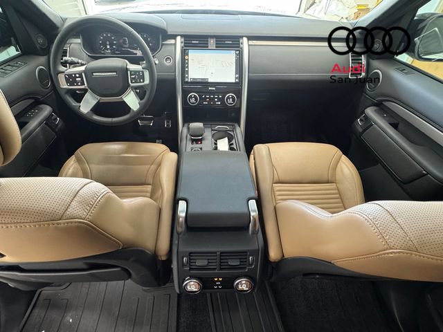Used 2024 Land Rover Discovery Dynamic SE AWD/4WD image 30