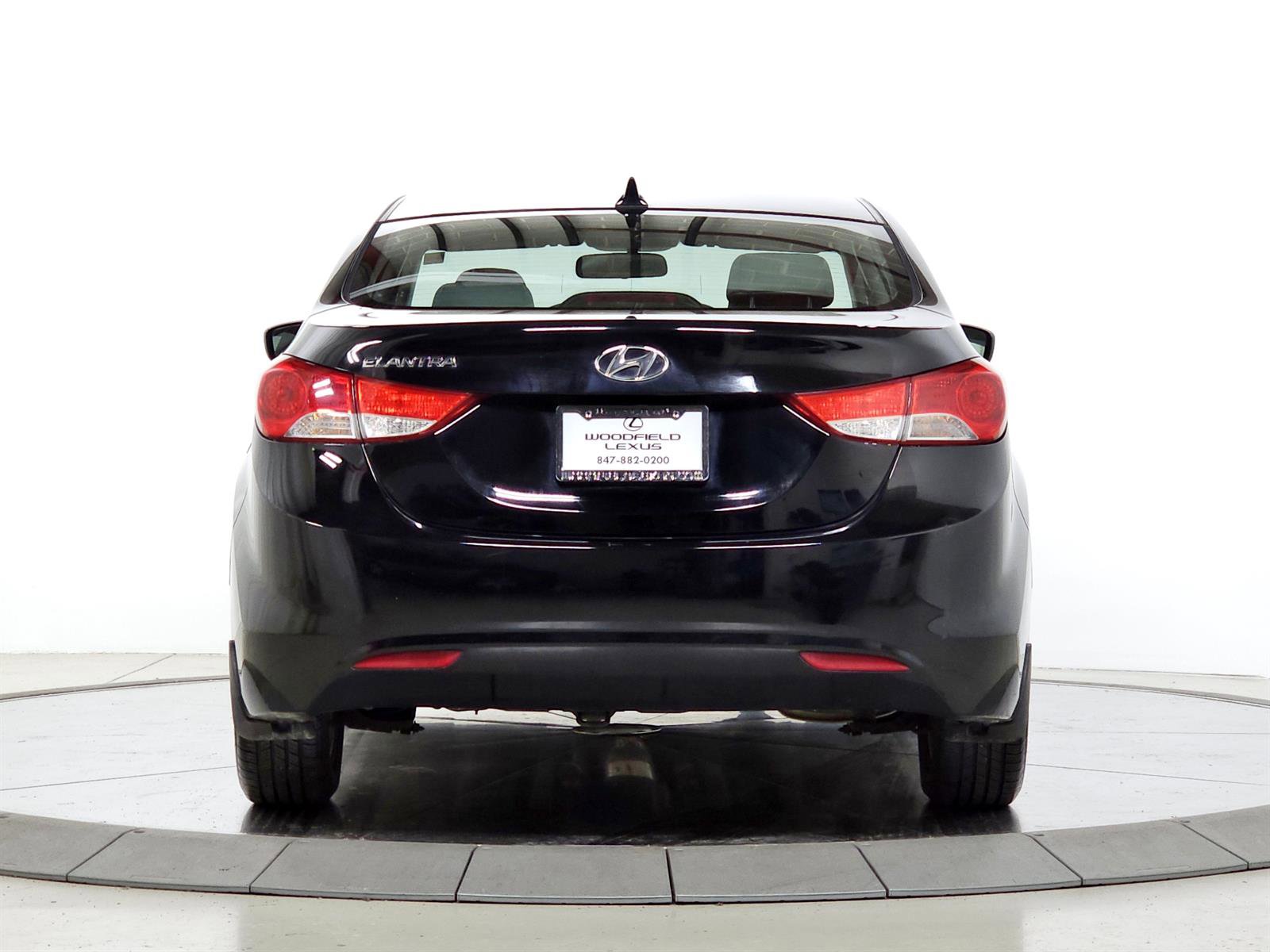 Used 2013 Hyundai Elantra GLS w/ Preferred Pkg FWD image 6