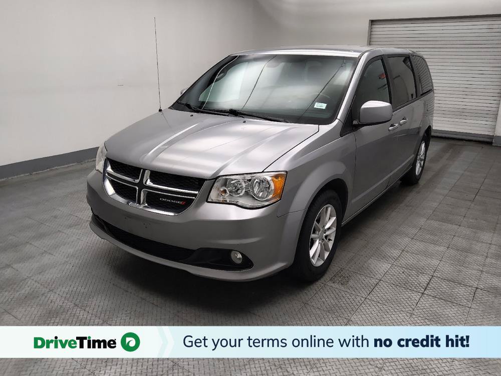 Used 2020 Dodge Grand Caravan SE FWD image 1