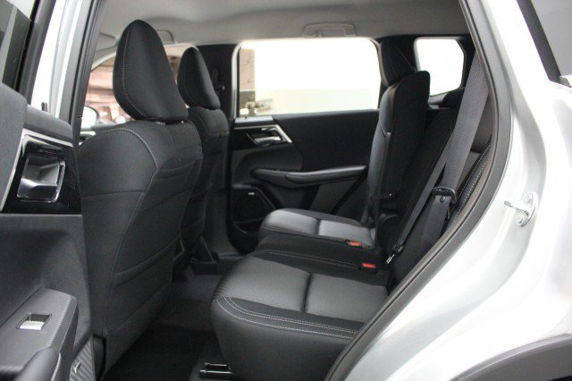 New 2026 Mitsubishi Outlander ES image 24